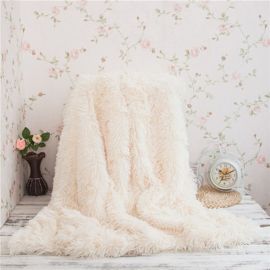 Elegant Fur Faux Fur Sherpa Throw